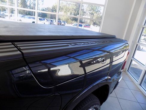 Used 2025 RAM 1500 Limited image 10