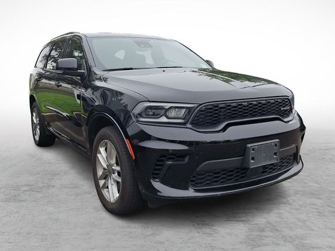 Used 2024 Dodge Durango GT AWD/4WD image 3
