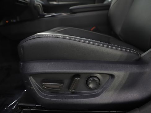 Used 2026 Toyota Camry SE w/ Multimedia Upgrade Package image 22