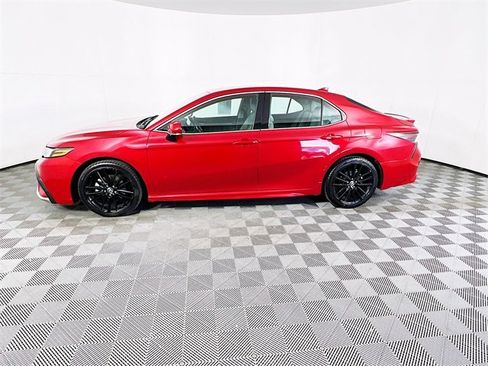 Used 2023 Toyota Camry XSE image 4