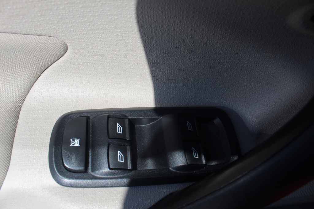 Used 2018 Ford Fiesta SE FWD image 13