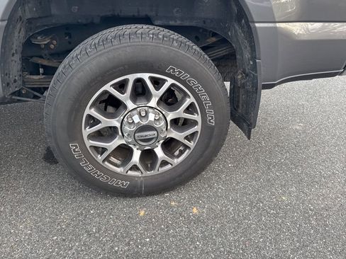 Used 2022 Ford F350 Lariat w/ Lariat Ultimate Package image 8