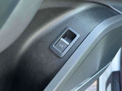 Used 2023 Audi Q5 2.0T Premium Plus image 18