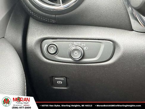 Used 2024 Chevrolet Blazer LT FWD image 31
