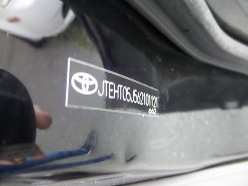 Used 2006 Toyota Land Cruiser V8 image 32