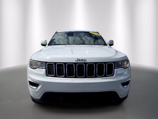 Used 2020 Jeep Grand Cherokee Laredo w/ 18" Wheel & 8.4" Radio Group RWD image 8