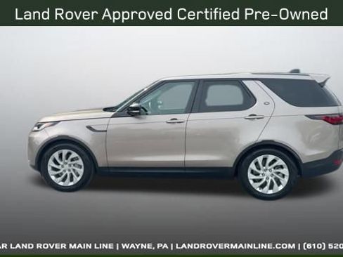 Used 2025 Land Rover Discovery S image 2