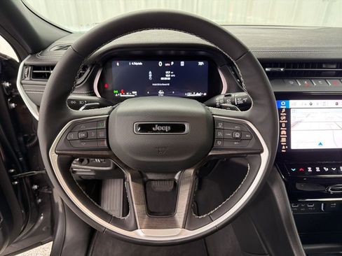 New 2026 Jeep Grand Cherokee L Limited RWD image 23