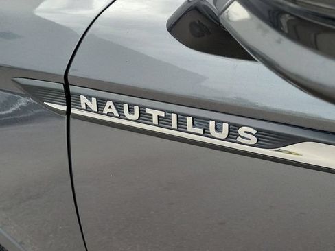 Certified 2023 Lincoln Nautilus AWD w/ Premium Package image 8