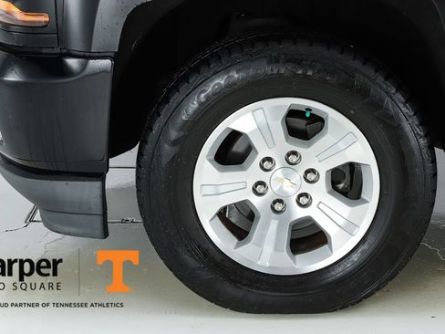 Used 2017 Chevrolet Silverado 1500 LT w/ All Star Edition AWD/4WD image 5
