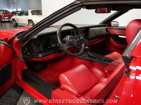 Used 1989 Chevrolet Corvette Coupe image 4