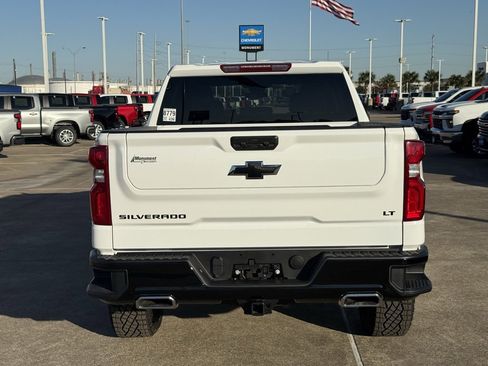 New 2026 Chevrolet Silverado 1500 LT Trail Boss w/ LPO, Dark Essentials Package image 12