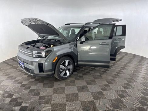 Used 2026 Hyundai Santa Fe Limited AWD/4WD image 10