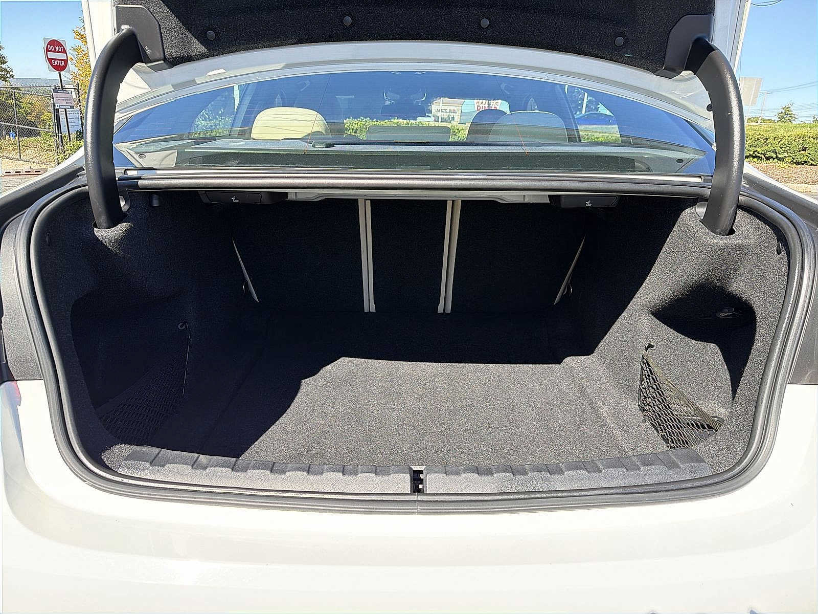 Used 2020 BMW 330i Sedan w/ Convenience Package RWD image 27