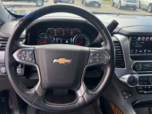 Used 2020 Chevrolet Tahoe Premier AWD/4WD image 19