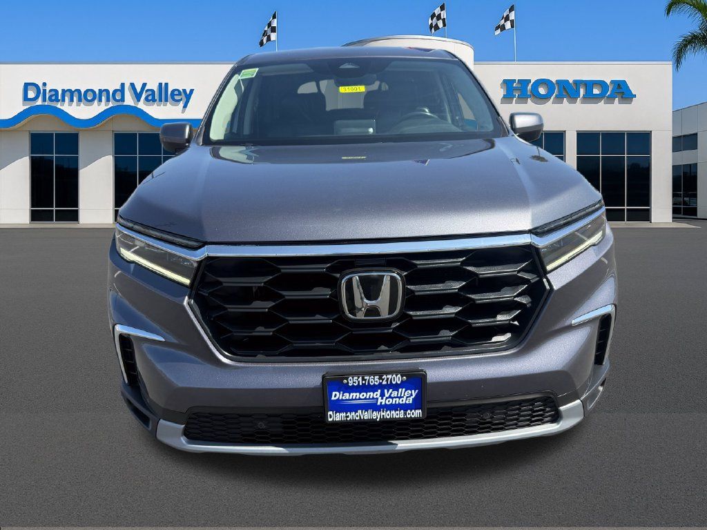 Certified 2025 Honda Pilot EX-L image 2