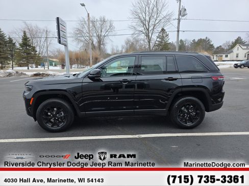 New 2026 Jeep Grand Cherokee Altitude AWD/4WD image 5