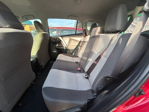 Used 2015 Toyota RAV4 LE FWD image 5