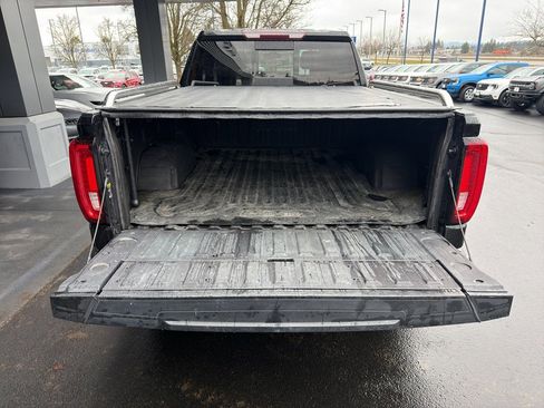 Used 2019 GMC Sierra 1500 SLT w/ SLT Convenience Package image 18
