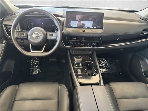 Used 2024 Nissan Rogue SL w/ SL Premium Package FWD image 10