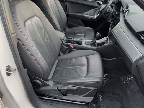 Used 2019 Audi Q3 2.0T Premium image 18