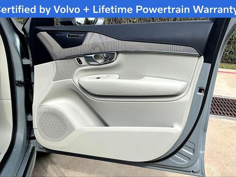 Used 2025 Volvo XC90 B6 Ultra w/ Protection Package image 24
