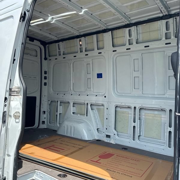 Used 2025 Mercedes-Benz Sprinter 2500 image 16