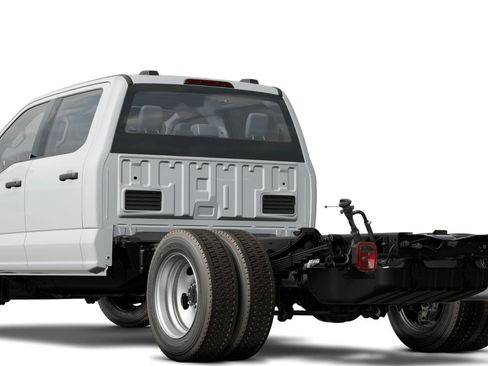 New 2024 Ford F550 2WD Crew Cab Super Duty image 3