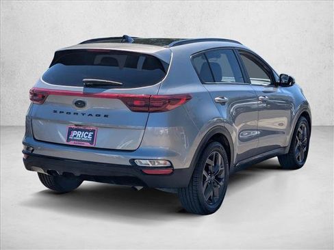 Used 2022 Kia Sportage Nightfall Edition FWD image 5
