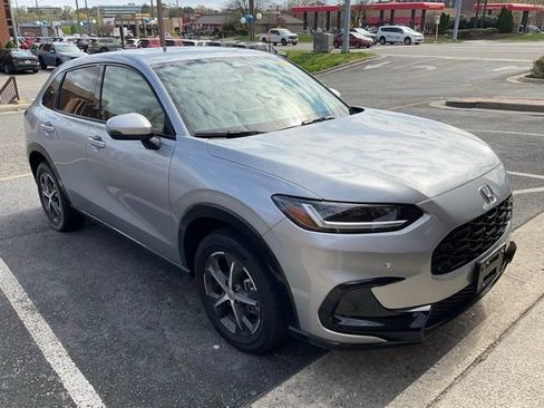 Certified 2024 Honda HR-V EX-L image 3