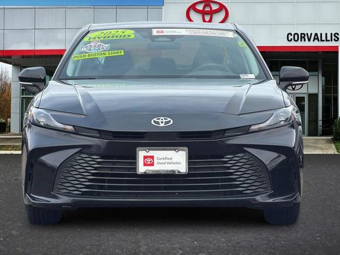 Certified 2025 Toyota Camry LE image 9