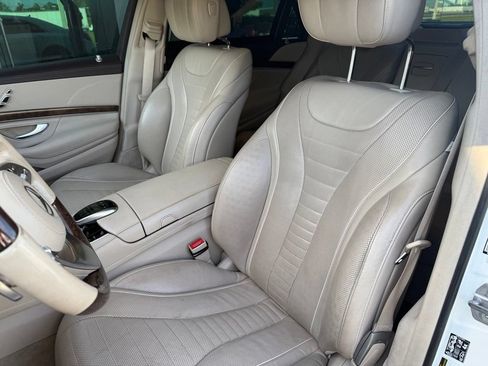 Used 2019 Mercedes-Benz S 560 Sedan image 5