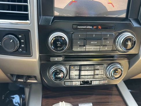 Used 2015 Ford F150 Lariat w/ Equipment Group 501A Mid image 18