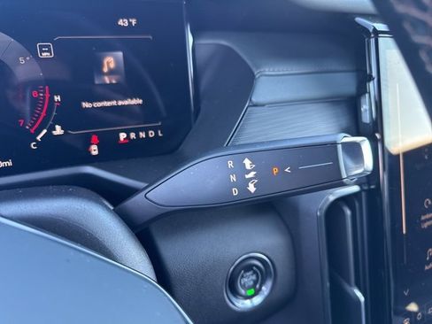 Used 2026 GMC Acadia AT4 w/ Luxury Package image 21