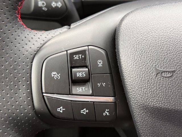 Certified 2024 Ford Escape ST-Line w/ Tech Pack #1 AWD/4WD image 21