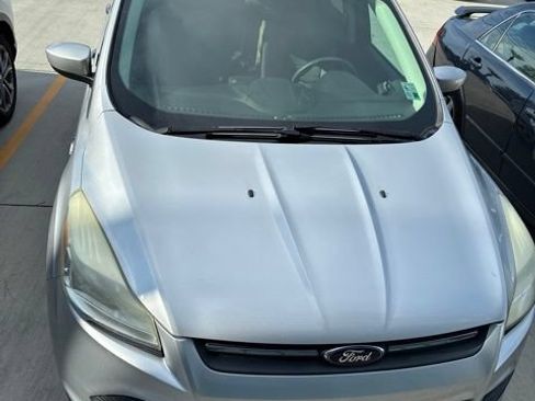 Used 2016 Ford Escape SE FWD image 5