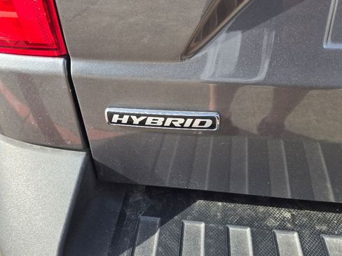 Used 2022 Ford Maverick XL image 2