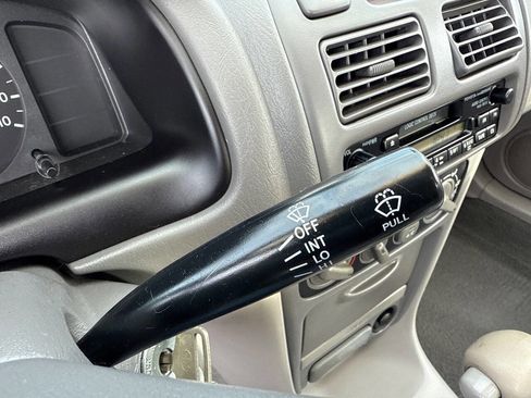 Used 2000 Toyota Corolla CE image 24