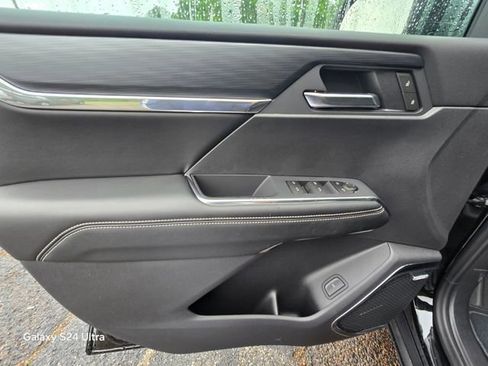 New 2025 GMC Acadia Elevation w/ Elevation Premium Package image 12