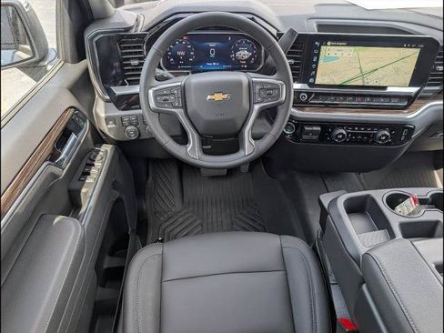 New 2026 Chevrolet Silverado 1500 LT w/ Z71 Off-Road Package AWD/4WD image 11