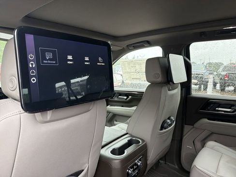 New 2026 GMC Yukon XL Elevation w/ Elevation Premium Package AWD/4WD image 36
