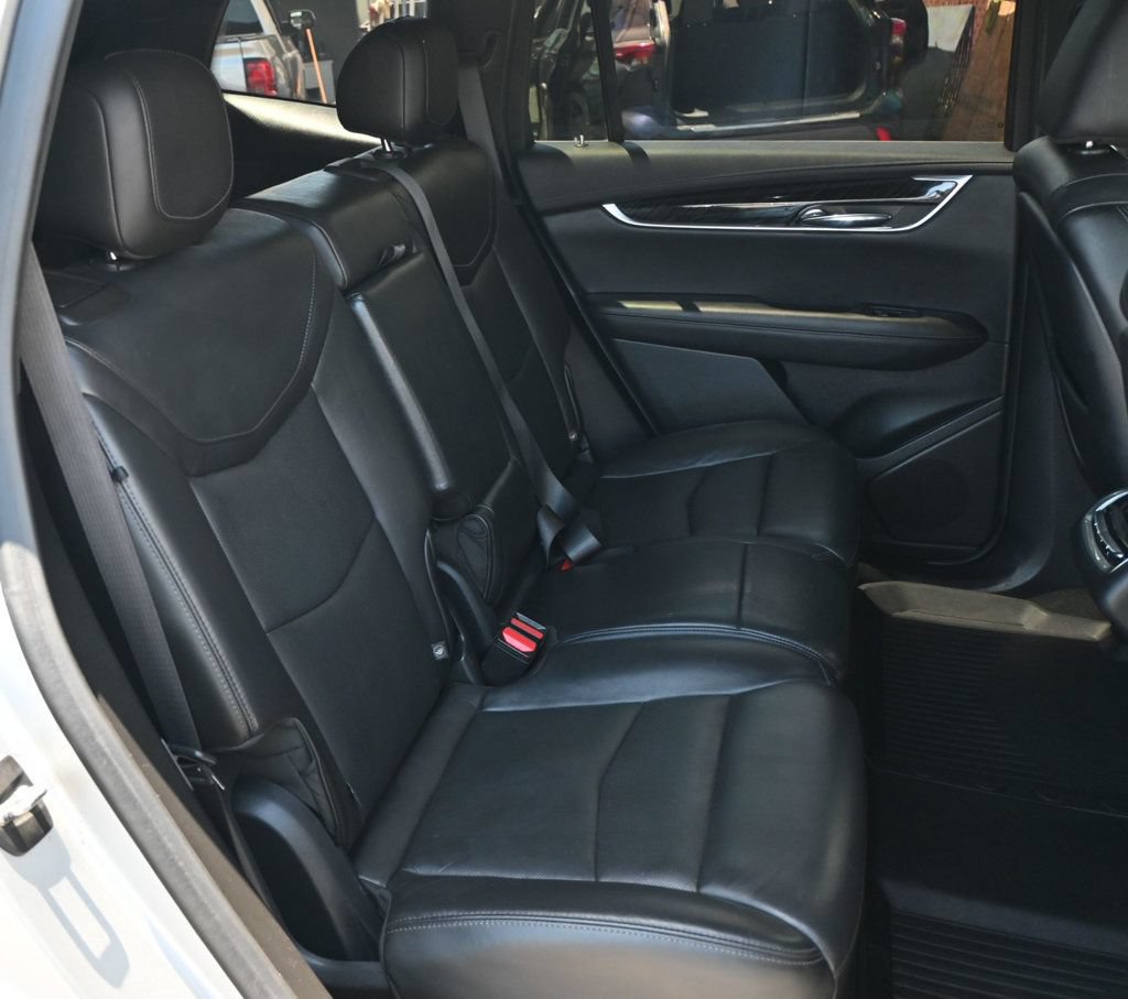 Used 2020 Cadillac XT6 Premium Luxury FWD image 22