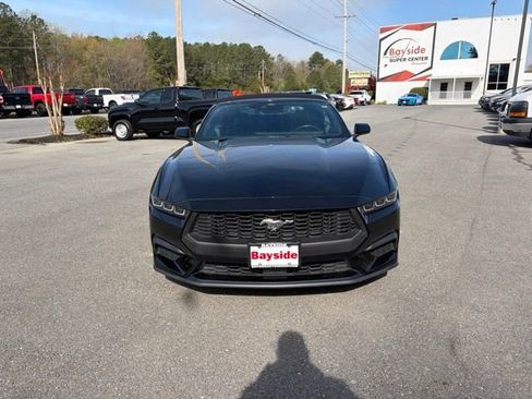 Used 2025 Ford Mustang Premium RWD image 4