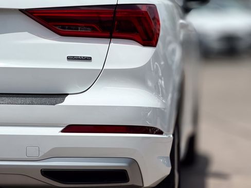 Used 2020 Audi Q3 2.0T Premium AWD/4WD image 12