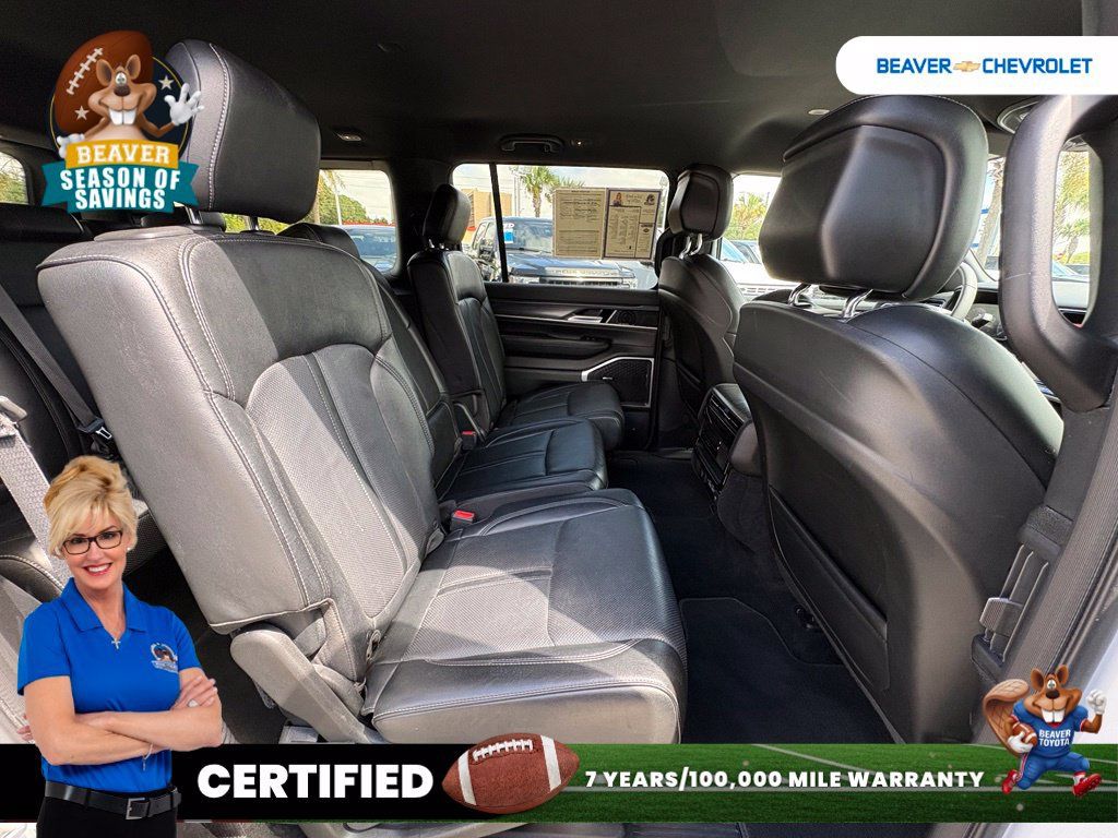 Used 2024 Jeep Wagoneer Series II w/ Flexible Seating Group RWD image 25