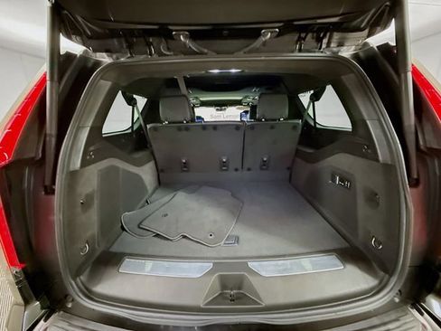 Used 2023 Cadillac Escalade ESV Sport Platinum w/ LPO, ONYX Package image 29