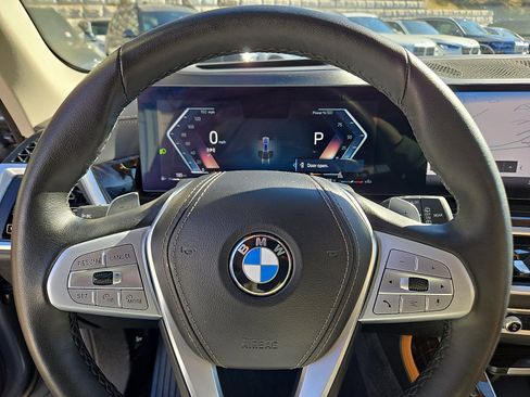 Used 2024 BMW X7 xDrive40i w/ Premium Package image 21