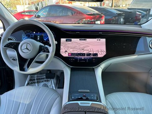Used 2023 Mercedes-Benz EQS 580 4MATIC SUV image 18