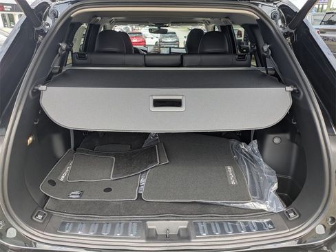 New 2025 Mitsubishi Outlander SE image 12