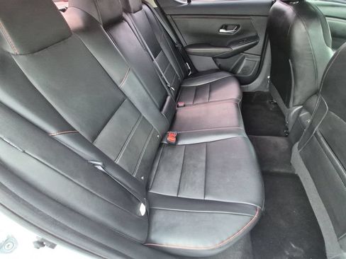 Used 2024 Nissan Sentra SR w/ SR Premium Package FWD image 28